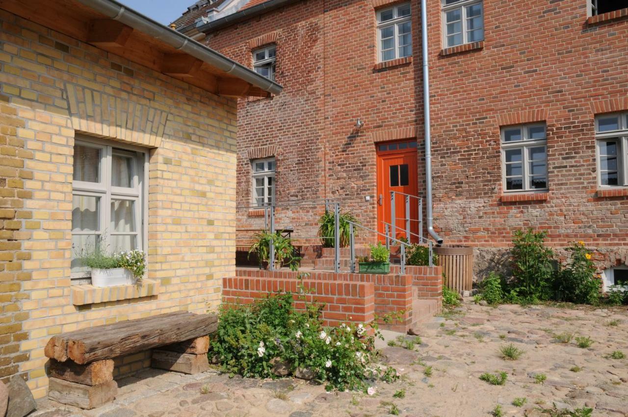 Mirabellenhof-Fewo Mit Terrasse Biesenthal Exteriér fotografie